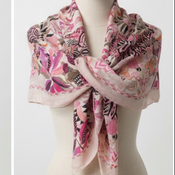 NWT Salvatore Ferragamo a Salvatore Malawi silk scarf 100% Seta silk Scarf $599 - Picture 2 of 10